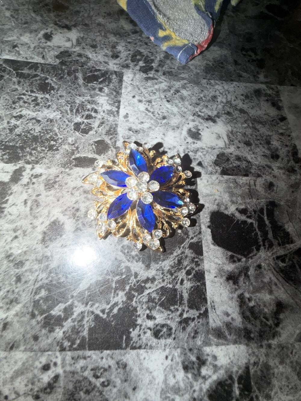 Vintage Gold Tone Blue and Clear Crystal Floral Brooch